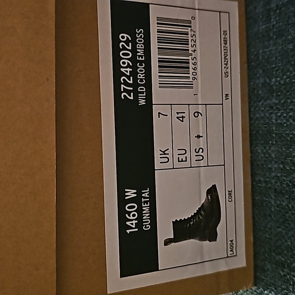 Dr. Martens Boots - Picture 6 of 7